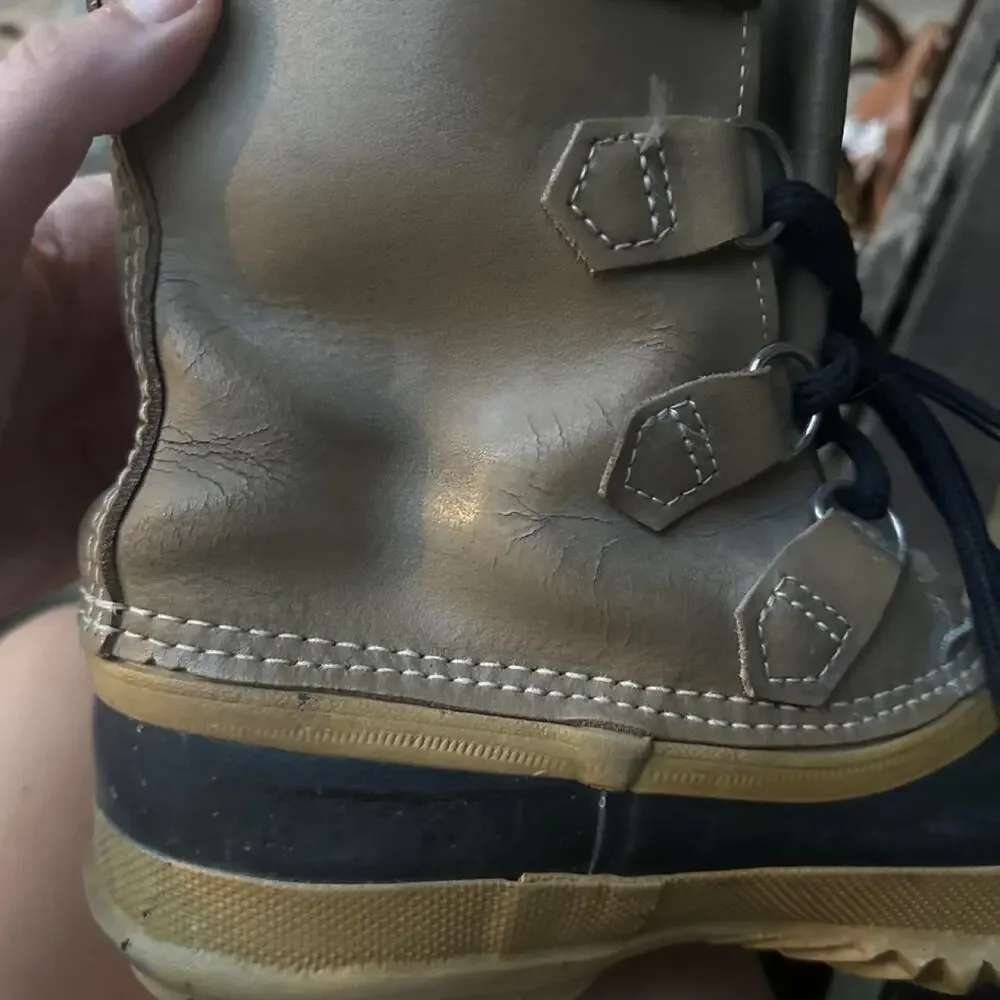 Sorel cozy vintage
